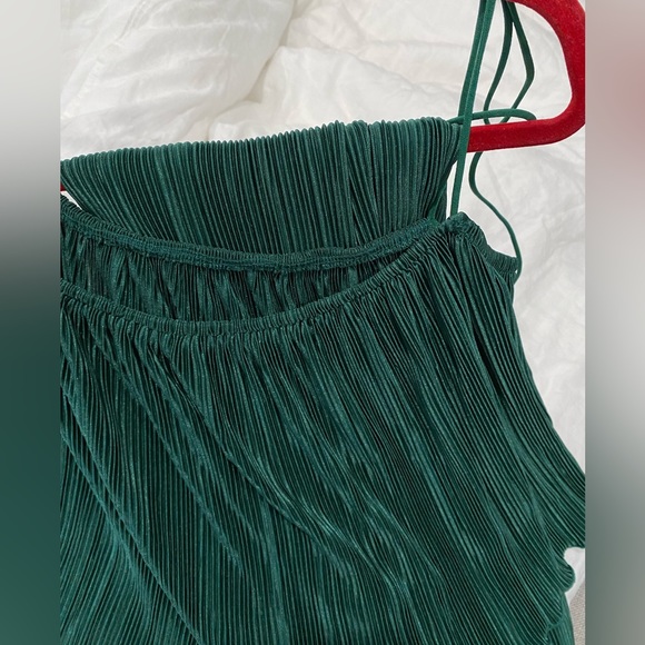 Plisse cami top and wide leg pants 2 piece set - Picture 5 of 6